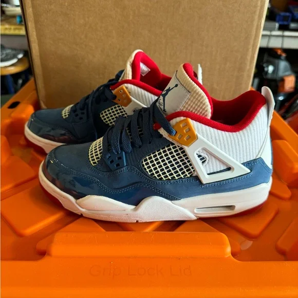 Jordan 4 Retro GS - Picture 4 of 8